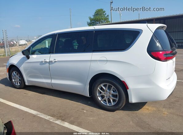 2C4RC1BG4VR572488 2027 CHRYSLER PACIFICA White Widok wnętrza 360 stopni