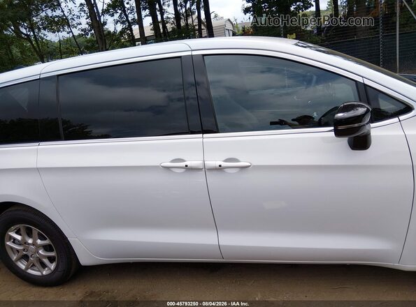 2C4RC1BG4VR576332 2027 CHRYSLER PACIFICA White უკანა სალონის ხედი