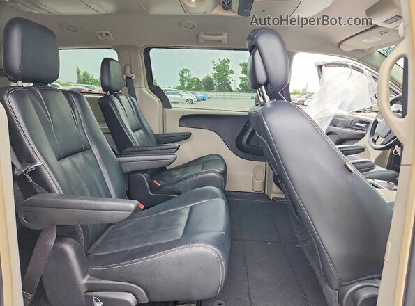 2C4RC1BG5GR186598 2016 CHRYSLER TOWN Gray Widok wnętrza z tyłu