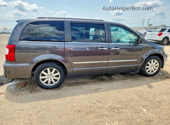 2C4RC1BG5GR246900 2016 CHRYSLER TOWN Серый Задняя правая четверть