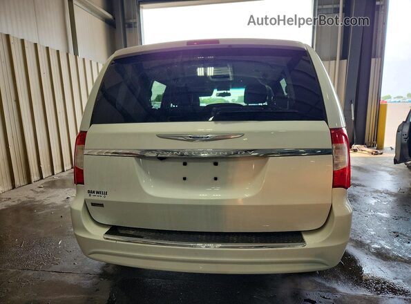 2C4RC1BG5GR290539 2016 CHRYSLER TOWN Белый Вид сзади