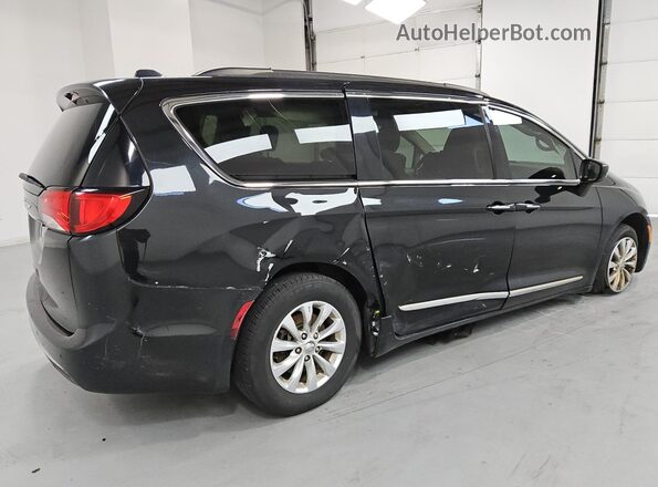 2C4RC1BG5HR535325 2017 CHRYSLER PACIFICA Black 