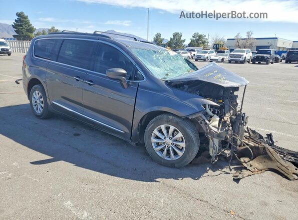 2C4RC1BG5HR642665 2017 CHRYSLER PACIFICA Серый Передняя правая четверть