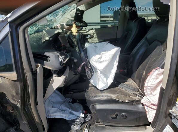2C4RC1BG5HR642665 2017 CHRYSLER PACIFICA Серый Вид салона спереди