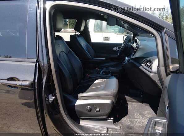 2C4RC1BG5JR228338 2018 CHRYSLER PACIFICA Black Widok wnętrza z przodu