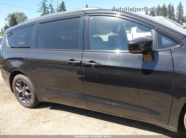 2C4RC1BG5JR228338 2018 CHRYSLER PACIFICA Black Widok wnętrza z tyłu
