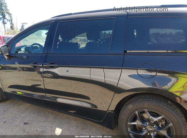 2C4RC1BG5JR228338 2018 CHRYSLER PACIFICA Black Widok wnętrza 360 stopni
