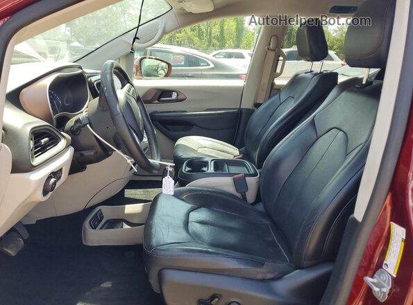 2C4RC1BG5JR332926 2018 CHRYSLER PACIFICA Burgundy Вид салону спереду