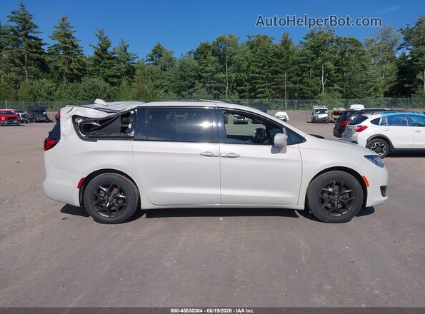 2C4RC1BG5LR122863 2020 CHRYSLER PACIFICA White Вид задньої частини салону