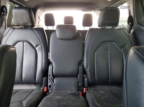 2C4RC1BG5MR523816 2021 CHRYSLER PACIFICA Gray Rear seats view