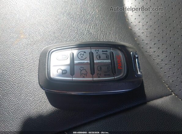 2C4RC1BG5SR538992 2025 CHRYSLER PACIFICA Gray Vista del salpicadero