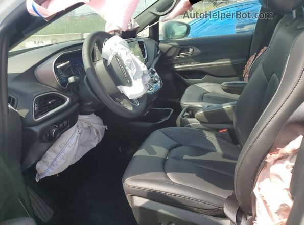 2C4RC1BG5VR562858 2027 CHRYSLER PACIFICA White Widok wnętrza z przodu