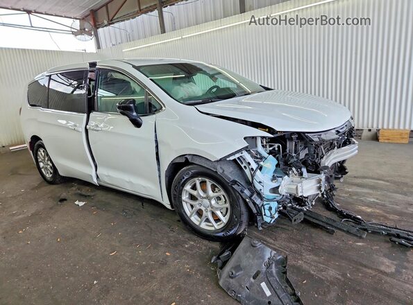 2C4RC1BG5VR562858 2027 CHRYSLER PACIFICA White Przód prawy