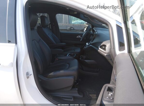 2C4RC1BG5VR563766 2027 CHRYSLER PACIFICA White წინა სალონის ხედი