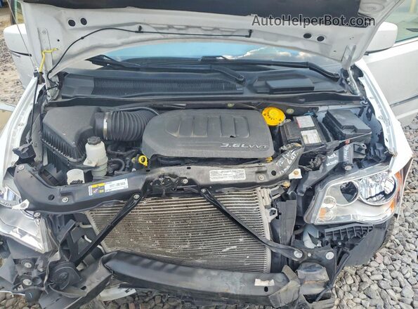 2C4RC1BG6GR159152 2016 CHRYSLER TOWN Белый Вид подкапотного пространства