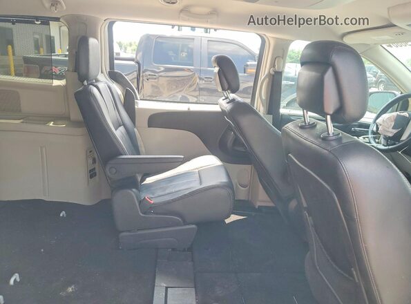 2C4RC1BG6GR159152 2016 CHRYSLER TOWN Белый Вид задней части салона