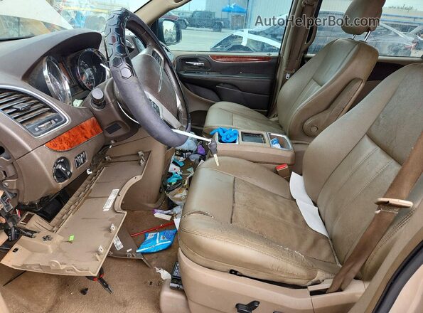 2C4RC1BG6GR186674 2016 CHRYSLER TOWN Tan წინა სალონის ხედი