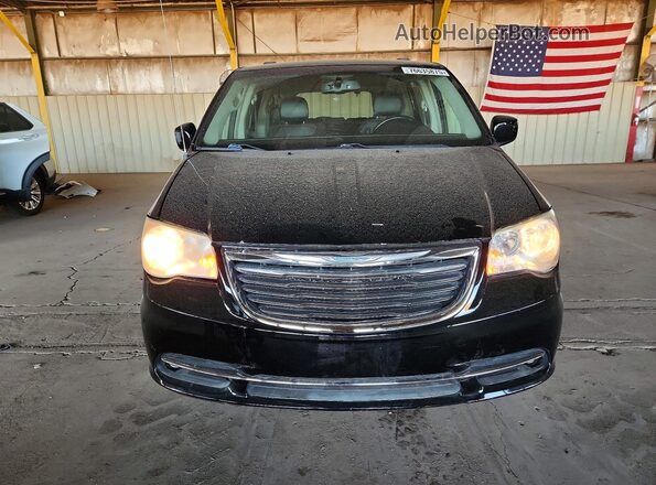 2C4RC1BG6GR229555 2016 CHRYSLER TOWN Black Rear seats view