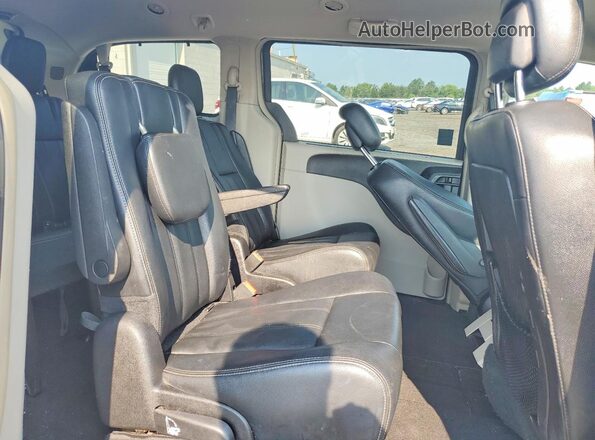 2C4RC1BG6GR238515 2016 CHRYSLER TOWN Серый Вид задней части салона