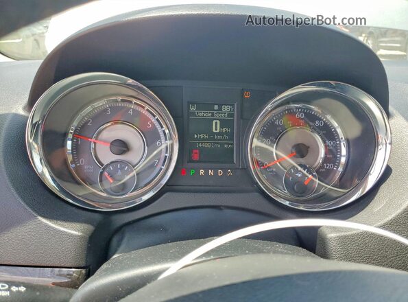 2C4RC1BG6GR280439 2016 CHRYSLER TOWN Silver ხელსაწყოთა პანელის ხედი