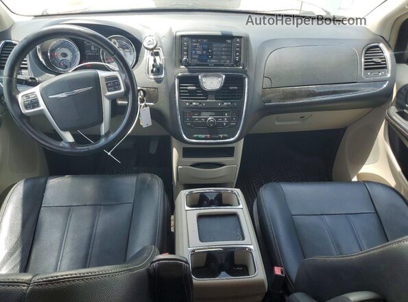2C4RC1BG6GR280439 2016 CHRYSLER TOWN Silver წინა პანელის ხედი