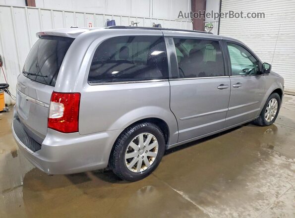 2C4RC1BG6GR300592 2016 CHRYSLER TOWN Silver უკანა მარჯვენა