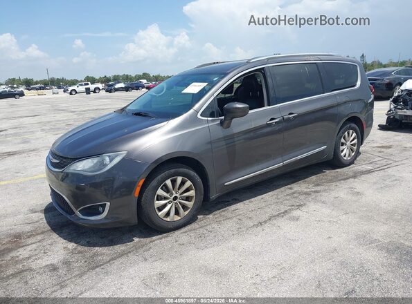 2C4RC1BG6JR152015 2018 CHRYSLER PACIFICA Gray წინა მარცხენა ხედი სამი მეოთხედიდან