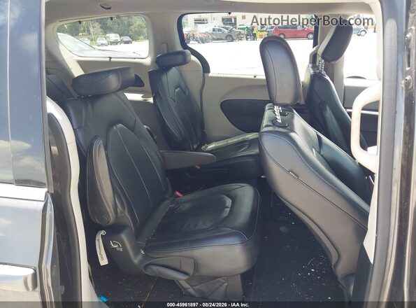 2C4RC1BG6JR152015 2018 CHRYSLER PACIFICA Gray VIN კოდის სტიკერის ხედი