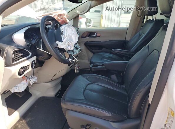 2C4RC1BG6NR159682 2022 CHRYSLER PACIFICA White Vista interior delantera