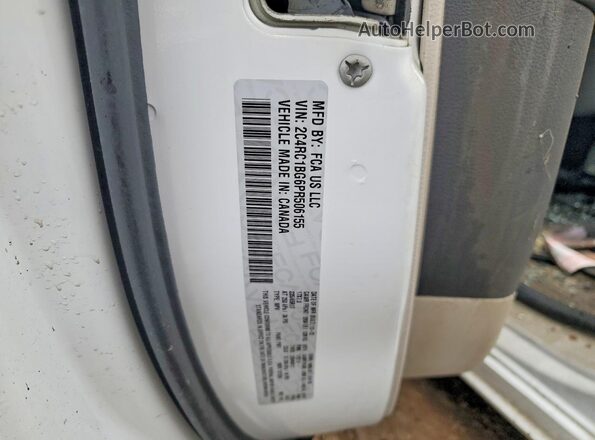 2C4RC1BG6PR506155 2023 CHRYSLER PACIFICA White Widok komory silnika