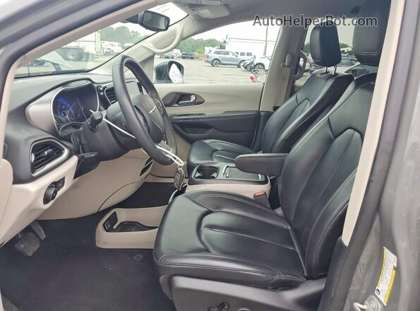 2C4RC1BG6PR601184 2023 CHRYSLER PACIFICA Gray Front interior view