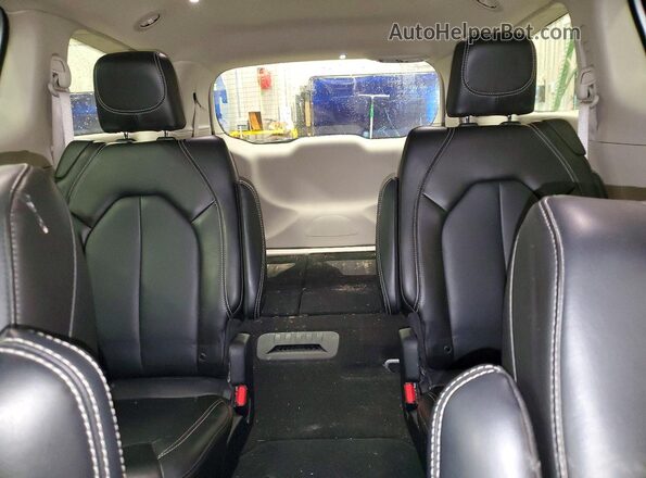 2C4RC1BG6PR620348 2023 CHRYSLER PACIFICA Silver Вид задніх сидінь
