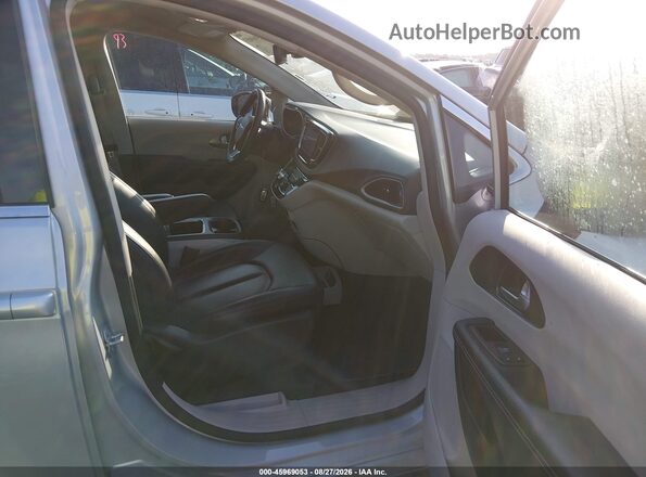2C4RC1BG6RR129555 2024 CHRYSLER PACIFICA Gray წინა სალონის ხედი