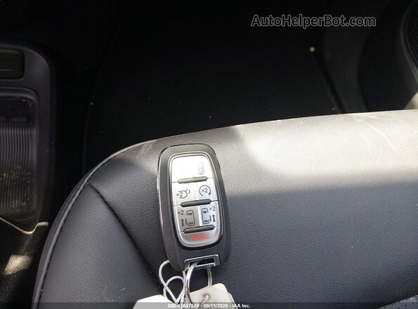 2C4RC1BG6TR156682 2026 CHRYSLER PACIFICA White Widok deski rozdzielczej