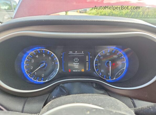 2C4RC1BG7JR233556 2018 CHRYSLER PACIFICA Red Widok zestawu wskaźników