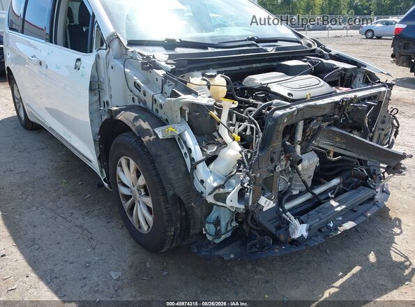 2C4RC1BG7JR233797 2018 CHRYSLER PACIFICA White Դիմացի տեսք