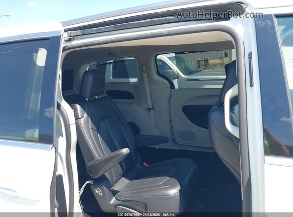 2C4RC1BG7LR125084 2020 CHRYSLER PACIFICA White VIN კოდის სტიკერის ხედი