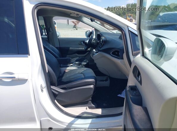 2C4RC1BG7LR125084 2020 CHRYSLER PACIFICA White წინა სალონის ხედი