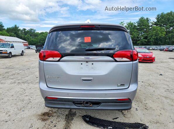 2C4RC1BG7LR158053 2020 CHRYSLER PACIFICA Gray Вид ззаду