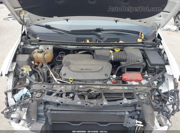 2C4RC1BG7NR157794 2022 CHRYSLER PACIFICA White Вид ззаду