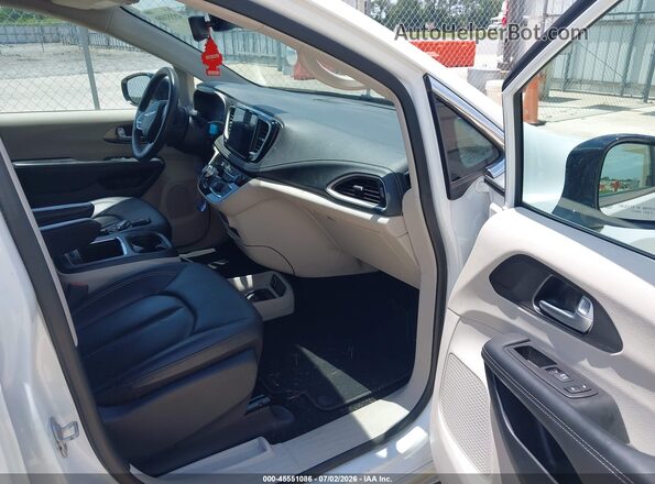 2C4RC1BG7RR135722 2024 CHRYSLER PACIFICA White Вид салону спереду