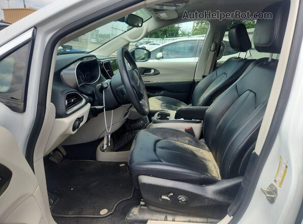 2C4RC1BG7RR139897 2024 CHRYSLER PACIFICA White Widok wnętrza z przodu
