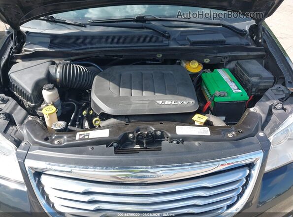 2C4RC1BG8GR148752 2016 CHRYSLER TOWN & COUNTRY Black Rear view