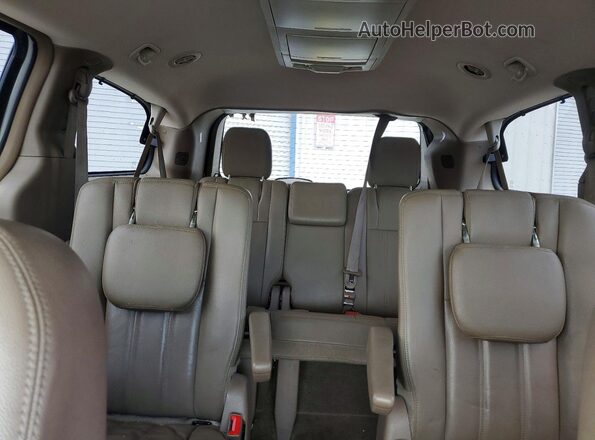 2C4RC1BG8GR286954 2016 CHRYSLER TOWN White Widok tylnych siedzeń