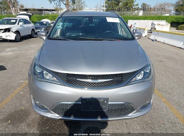 2C4RC1BG8HR583675 2017 CHRYSLER PACIFICA Серебряный Вид щитка приборов