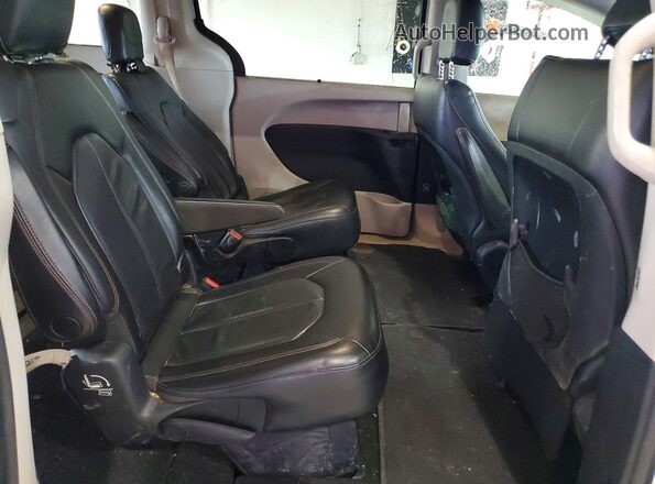 2C4RC1BG8KR539733 2019 CHRYSLER PACIFICA Белый Вид задних сидений