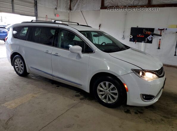 2C4RC1BG8KR539733 2019 CHRYSLER PACIFICA Белый Передняя правая четверть