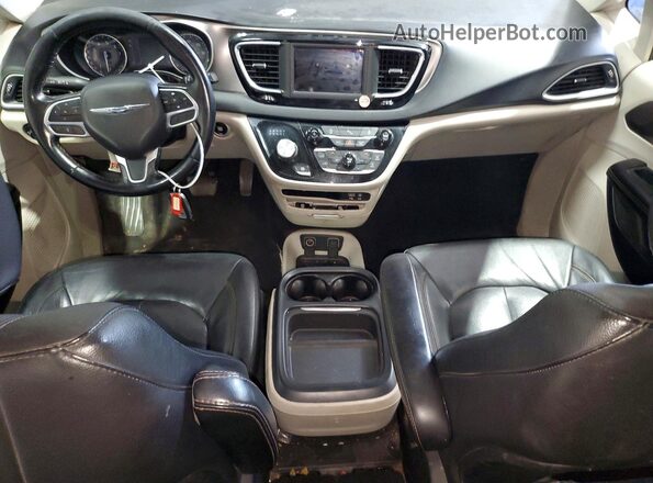 2C4RC1BG8LR271722 2020 CHRYSLER PACIFICA Black Dashboard view