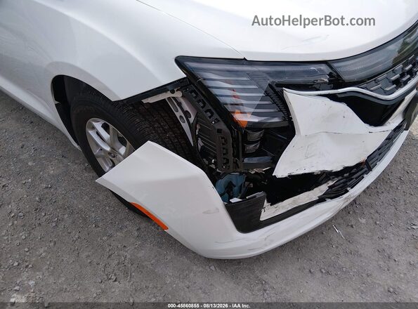 2C4RC1BG8VR587561 2027 CHRYSLER PACIFICA White Widok z przodu