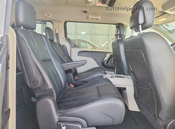 2C4RC1BG9GR133113 2016 CHRYSLER TOWN Black Widok wnętrza z tyłu